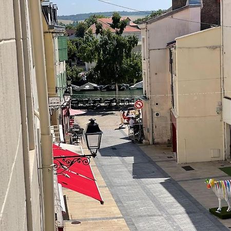 Le Cocon De Sasha - Hyper Centre - Full Climatisation - Proche Gare - 1 Chambre - Canape Convertible - Gere Par Presta-Zen'Services Verdun-sur-Meuse Luaran gambar