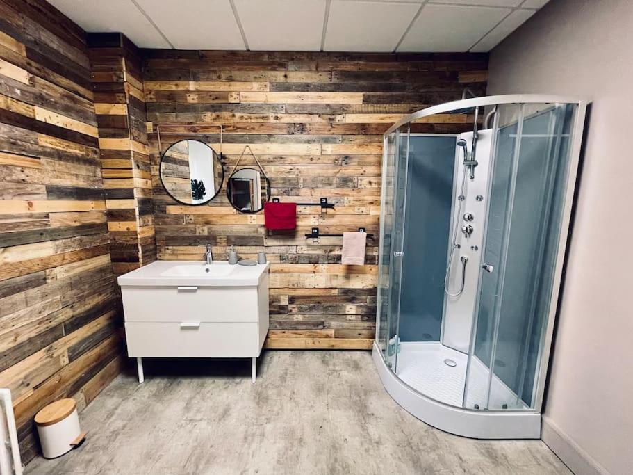 Le Cocon De Sasha - Hyper Centre - Full Climatisation - Proche Gare - 1 Chambre - Canape Convertible - Gere Par Presta-Zen'Services Verdun-sur-Meuse Luaran gambar